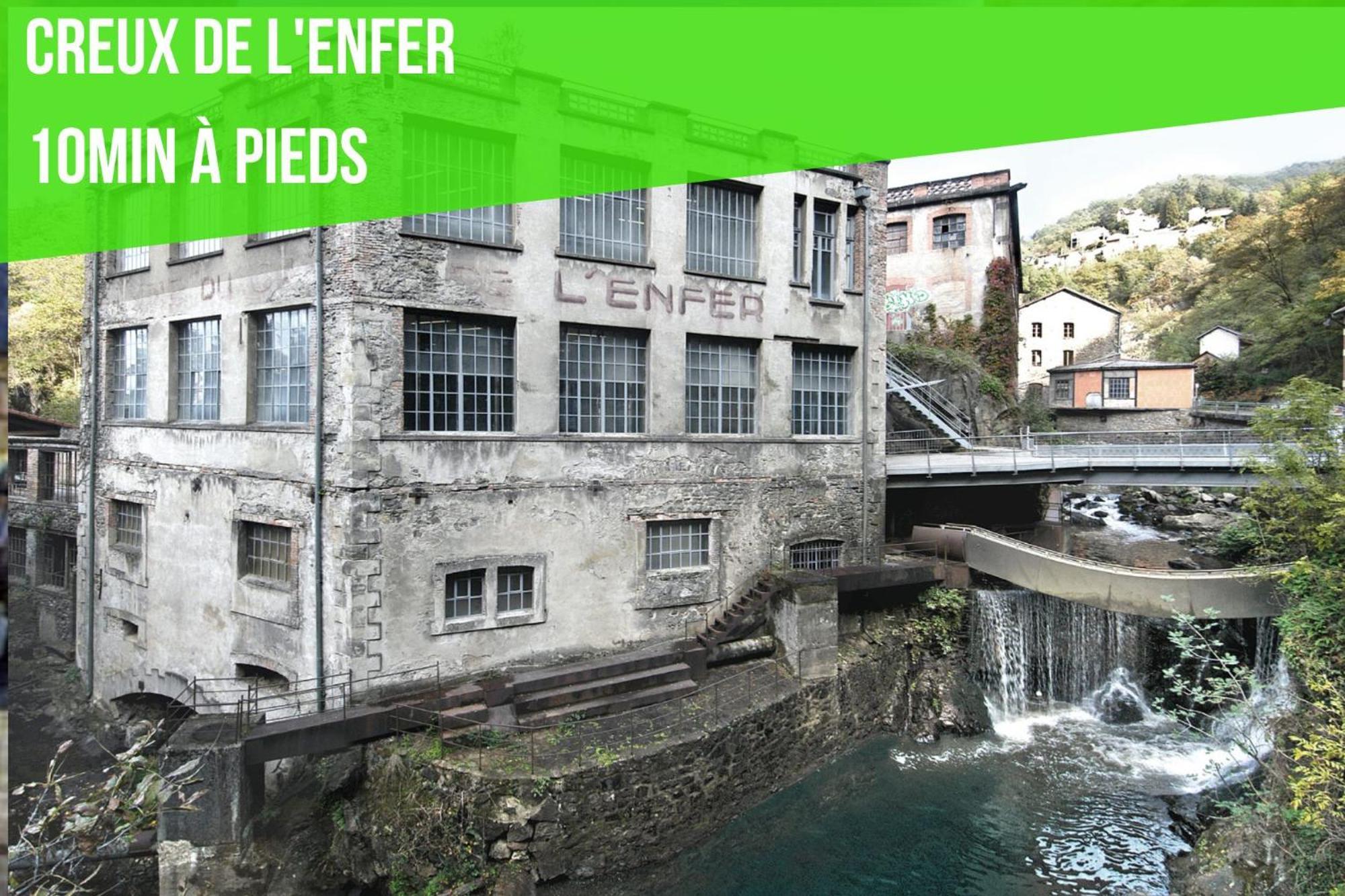 Le Grand Pirou # Lumineux # Halte Auvergne Thiers Kültér fotó